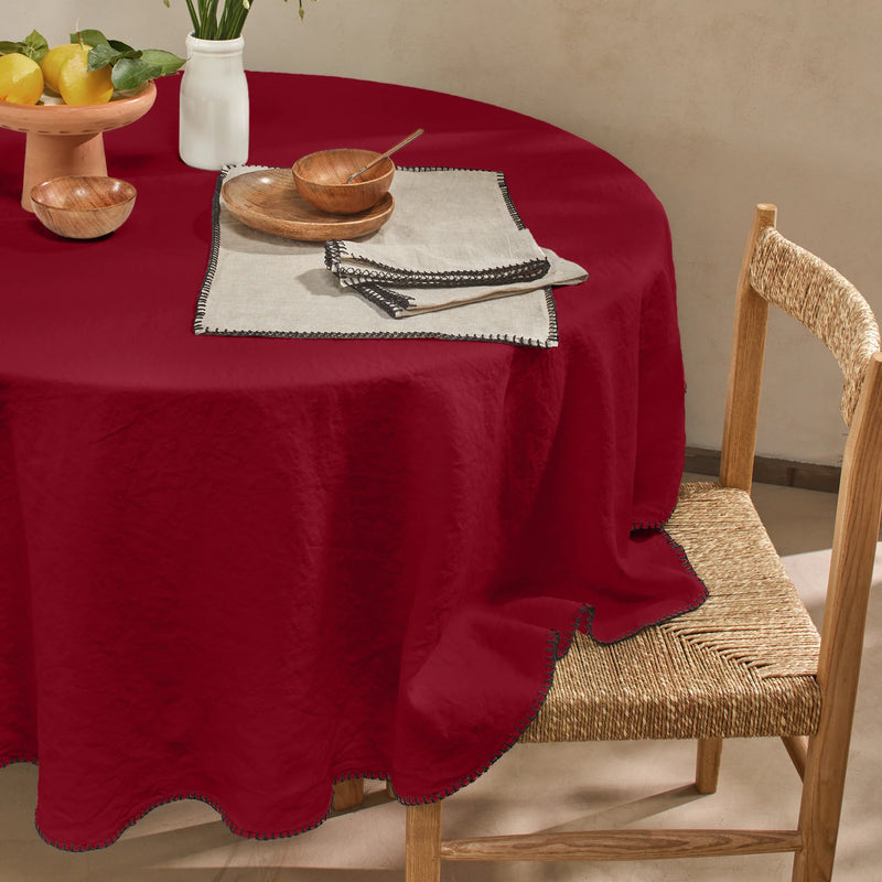 Nappe sur mesure ronde en lin lavé avec point de cheval bordeaux