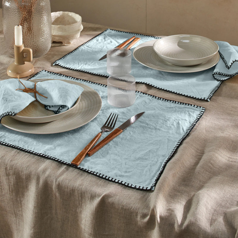 Sets de table "Point de Cheval" en lin bleu glacier
