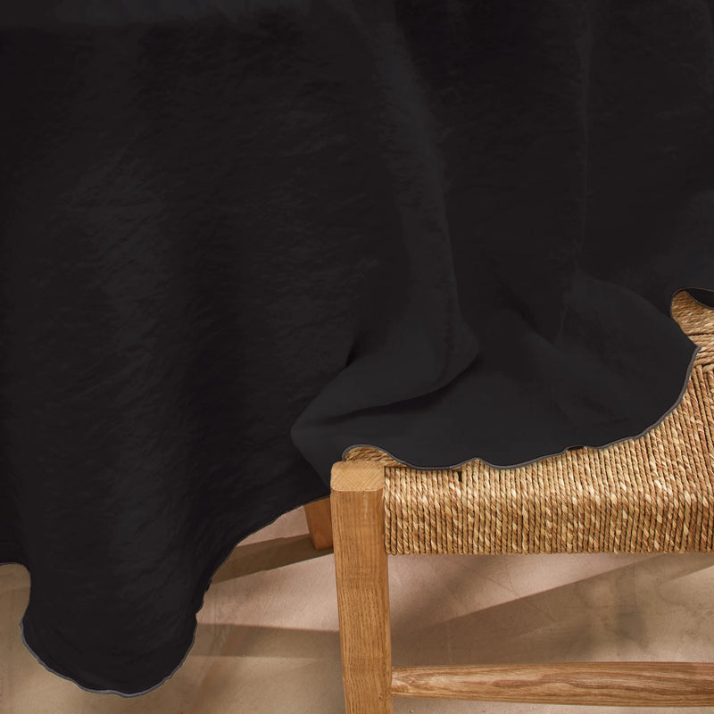 nappe ronde en lin lavé "bourdon" sur mesure encre noire