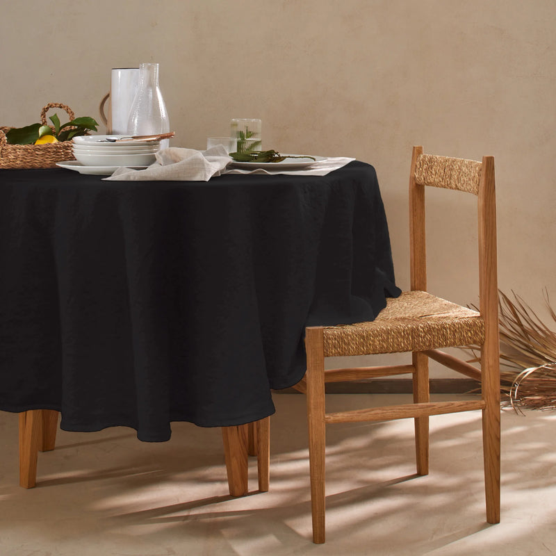 Nappe en lin lavé ovale sur mesure noire