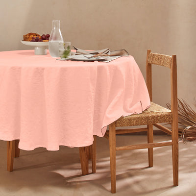 Nappe ovale sur mesure en lin bord crochet rose