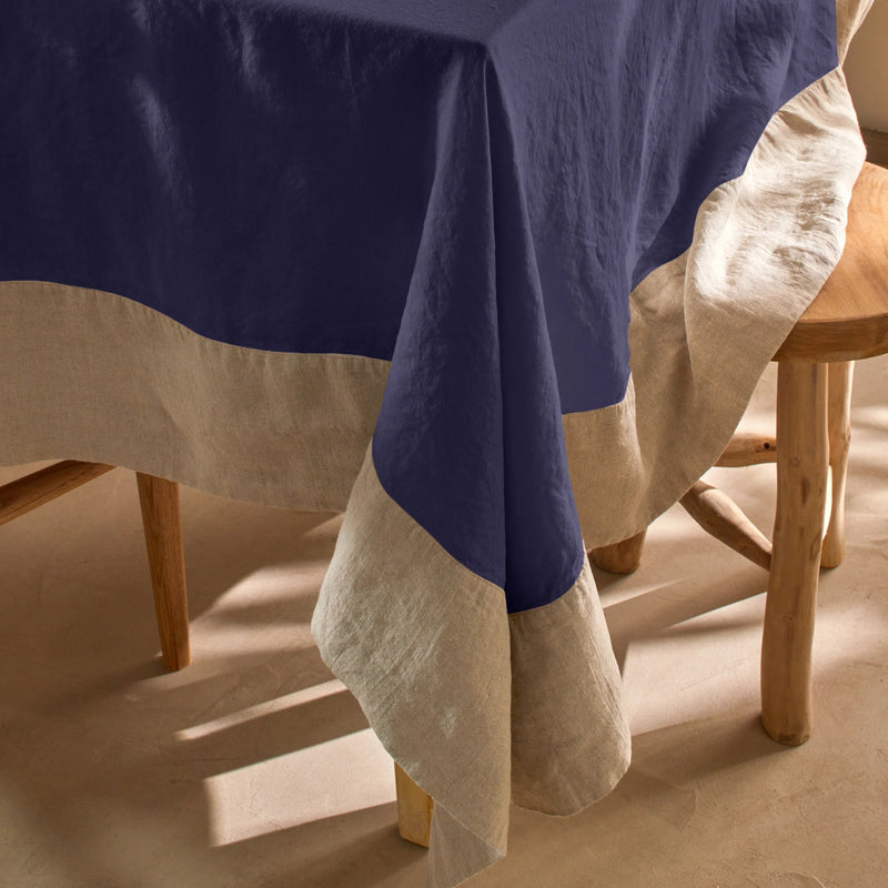 Nappe bicolore en lin lavé bleu nuit