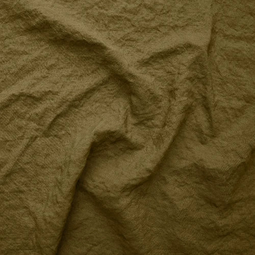 Swatch pour chemin de table en lin bordé "point de cheval" vert olive